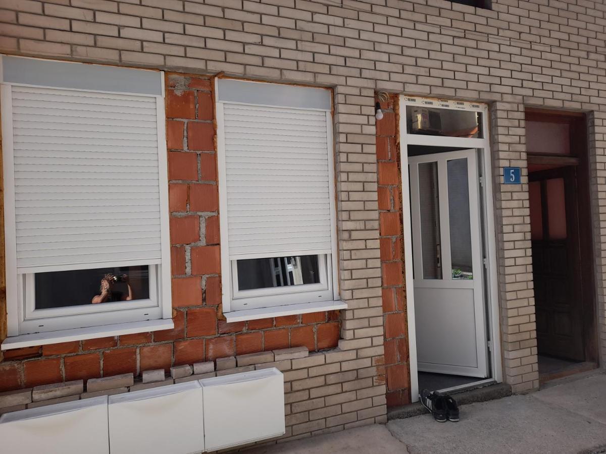 Apartman Osmancevic พลาฟ ภายนอก รูปภาพ